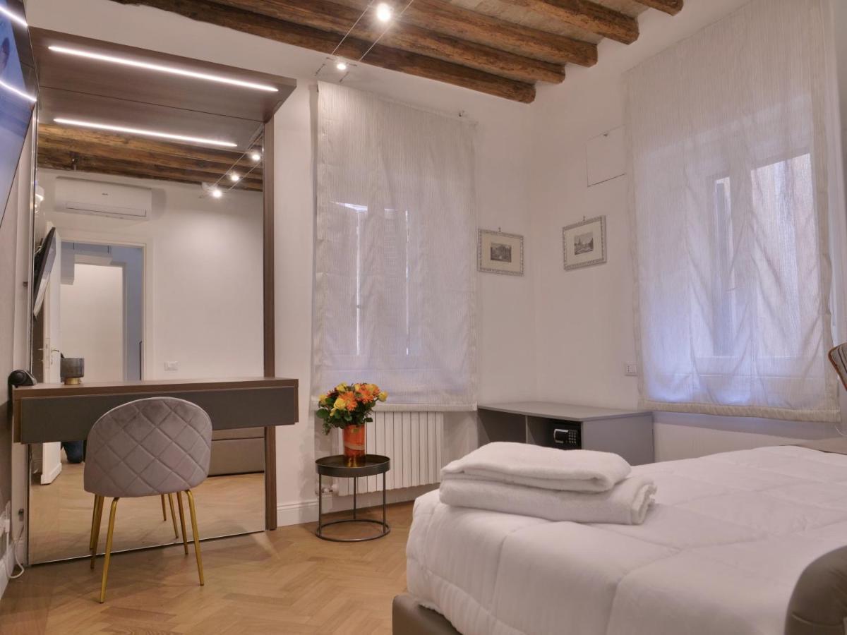 Helmirage Trevi Suite Rome Luaran gambar