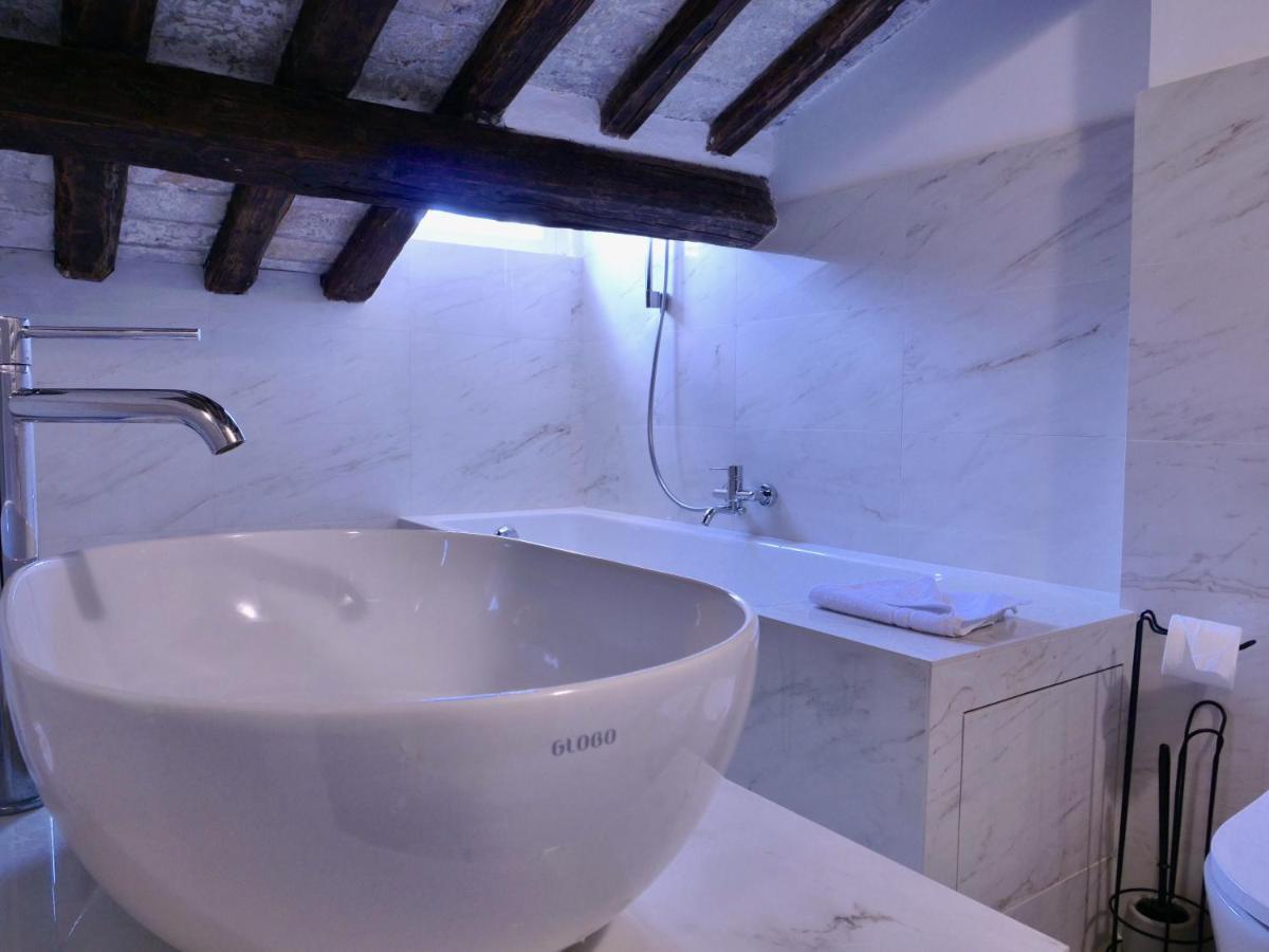 Helmirage Trevi Suite Rome Luaran gambar
